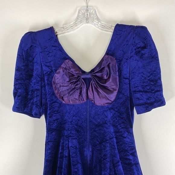 Vintage D.B.Y Ltd. Blue Velvet Bow 80s Dress Size 7 - Picture 5 of 10